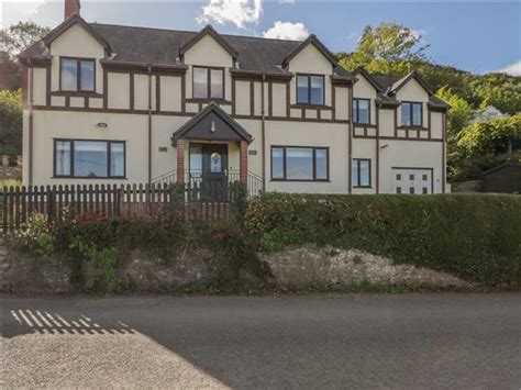 tudor house symonds yat|Tudor House in Symonds Yat, Herefordshire.